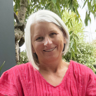 Meno Central Founder Karen Rieser