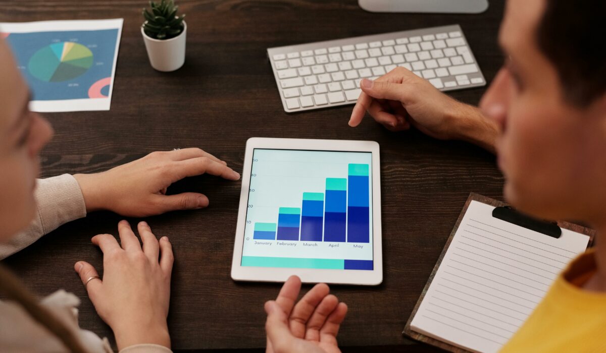 How interactive sales tools strengthen clinical conversations
